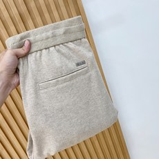 新品 PLoro Piana【新品】秋冬26ss休闲裤金典再次出现,原单订制高品质时尚休闲裤。超级百搭款。独家定制面料, 新品 PLoro Piana【新品】秋冬26ss休闲裤金典再次出现,原单订制高品质时尚休闲裤。超级百搭款。独家定制面料,