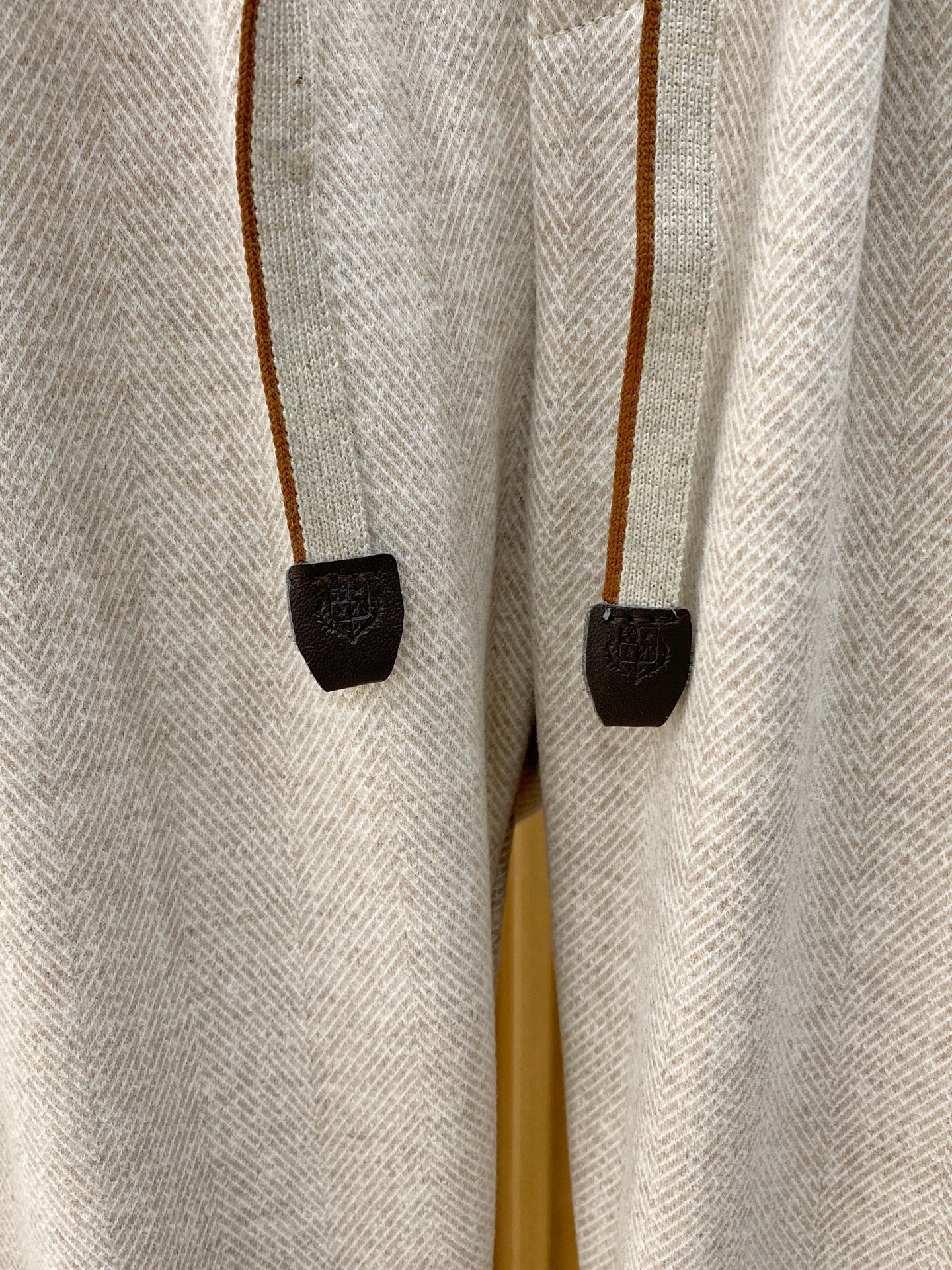新品 PLoro Piana【新品】秋冬26ss休闲裤金典再次出现,原单订制高品质时尚休闲裤。超级百搭款。独家定制面料, 新品 PLoro Piana【新品】秋冬26ss休闲裤金典再次出现,原单订制高品质时尚休闲裤。超级百搭款。独家定制面料,