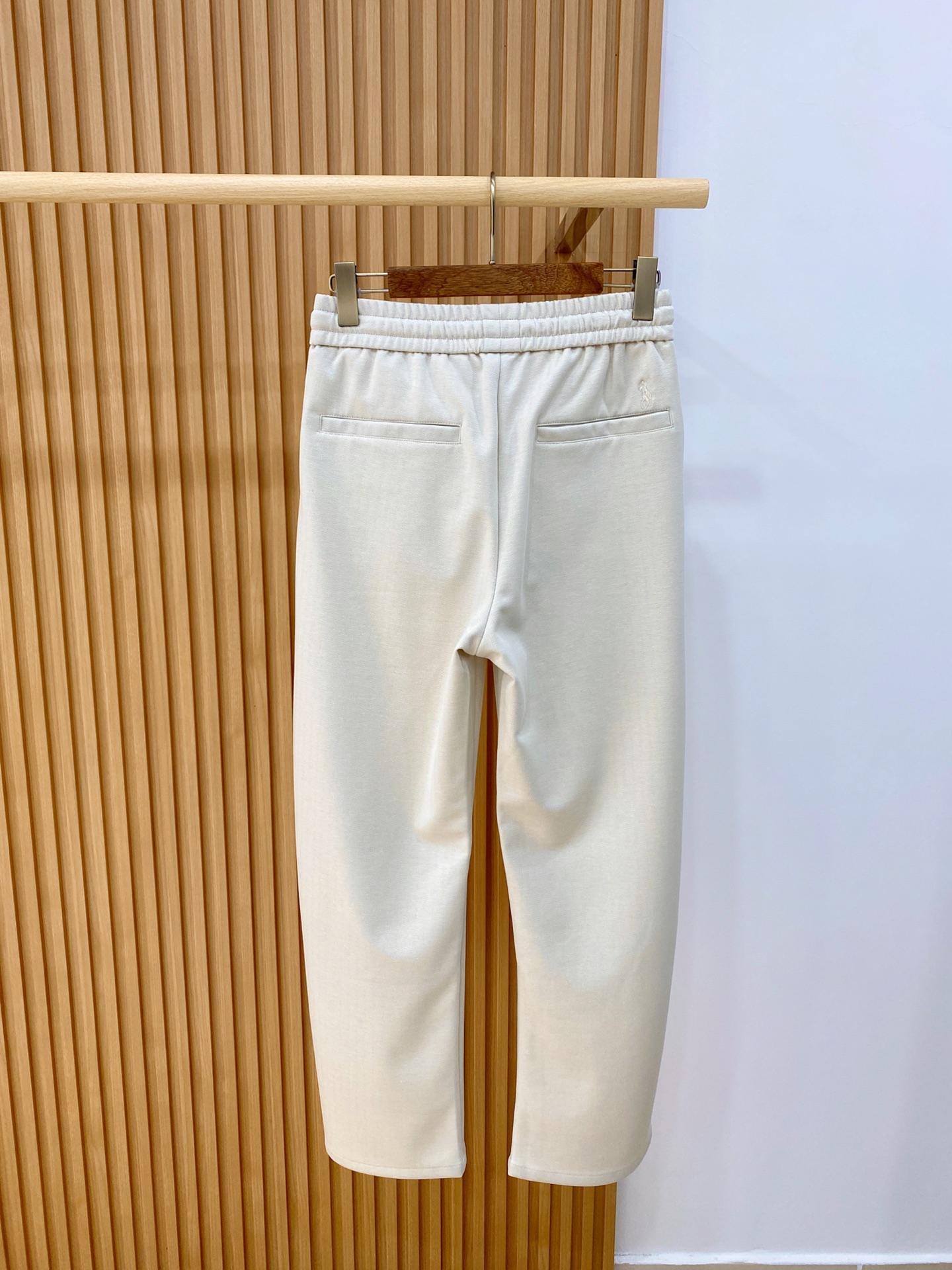新品 P拉夫劳伦【新品】秋冬26ss休闲裤金典再次出现,原单订制高品质时尚休闲裤。超级百搭款。独家定制面料,挺阔有型,贴 新品 P拉夫劳伦【新品】秋冬26ss休闲裤金典再次出现,原单订制高品质时尚休闲裤。超级百搭款。独家定制面料,挺阔有型,贴