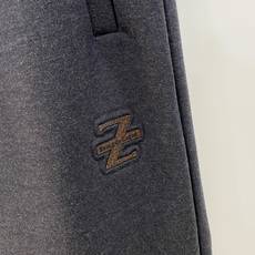新品 P杰尼亚【新品】秋冬26ss休闲裤金典再次出现,原单订制高品质时尚休闲裤。超级百搭款。独家定制面料,挺阔有型,贴身 新品 P杰尼亚【新品】秋冬26ss休闲裤金典再次出现,原单订制高品质时尚休闲裤。超级百搭款。独家定制面料,挺阔有型,贴身