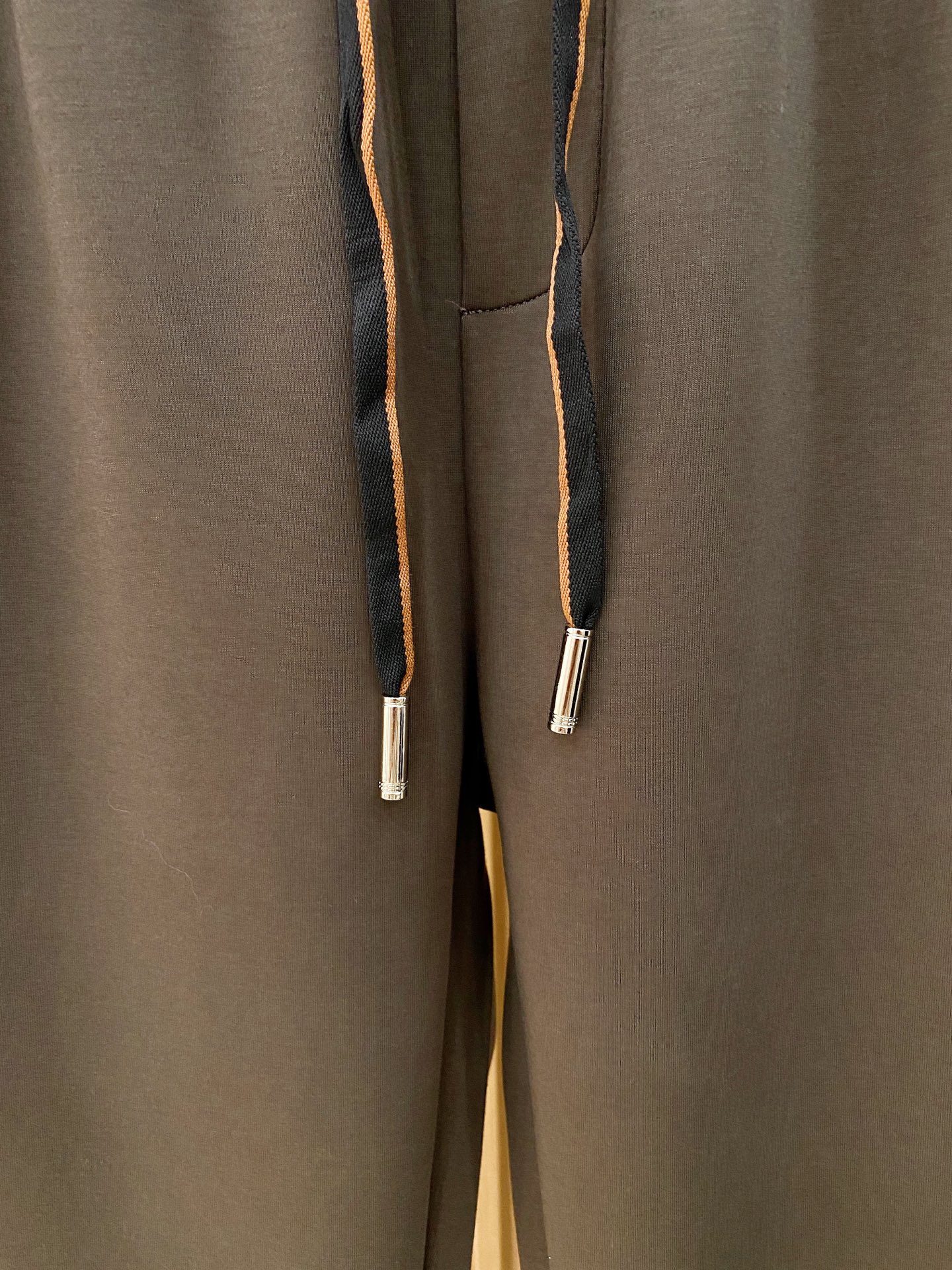 新品 PLoro Piana【新品】秋冬26ss休闲裤金典再次出现,原单订制高品质时尚休闲裤。超级百搭款。独家定制面料, 新品 PLoro Piana【新品】秋冬26ss休闲裤金典再次出现,原单订制高品质时尚休闲裤。超级百搭款。独家定制面料,