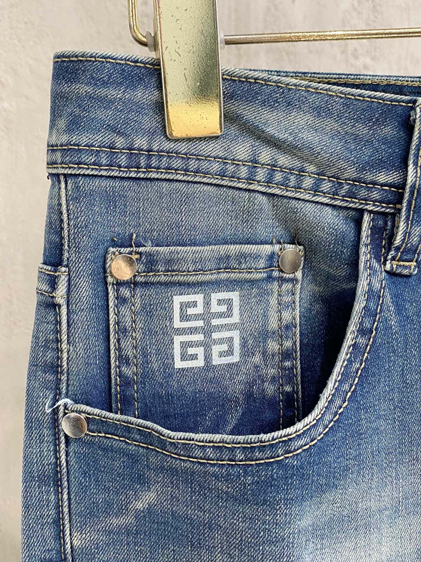 P纪梵希【新品】高端独家发售 26SS四季款超燃炸街系列之最牛仔裤  独家隆重推出  原版定制高端品质面料  定制五金版