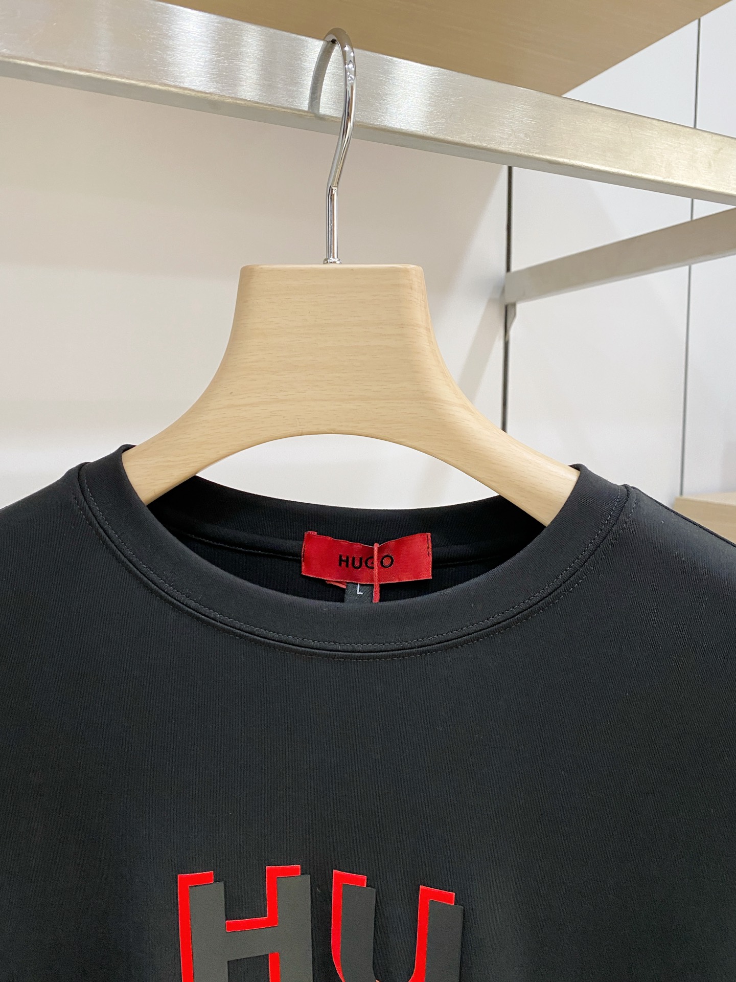 PHUGO26ss秋季【新品】新款贸易订单圆领长袖打底衫长袖T恤网红款！上身舒适透气，不僵硬，整体有着丰富的立体感，品质