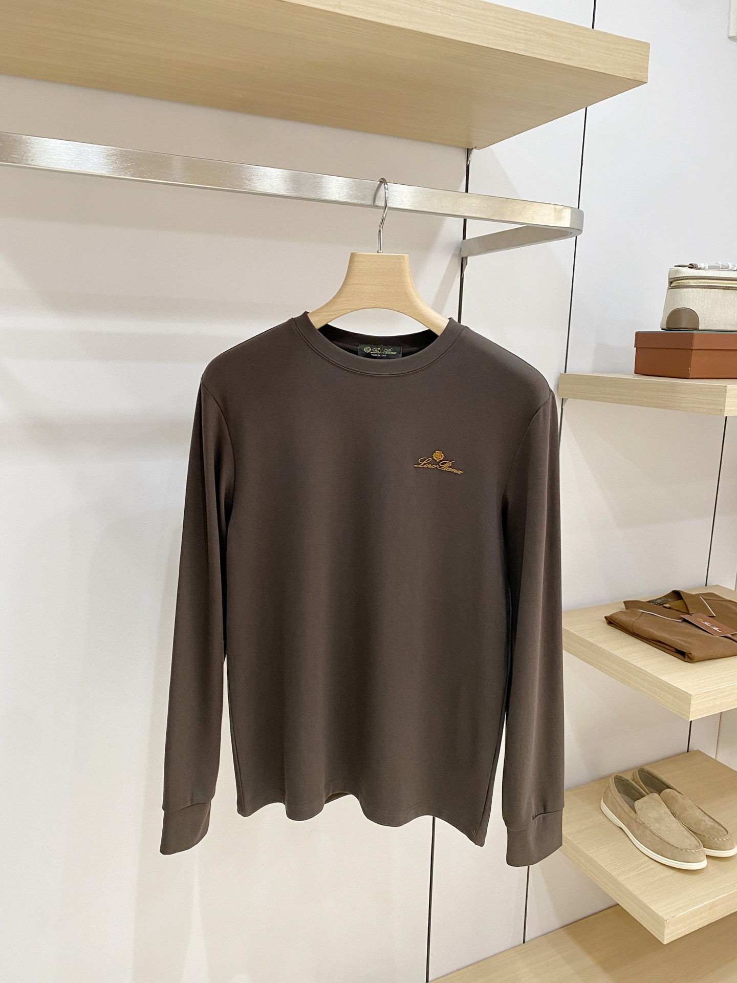 P Lss秋季【新品】新款贸易订单圆领长袖打底衫长袖T恤网红款！上身舒适透气，不僵硬，整体有着丰富的立体感，品质出口订单