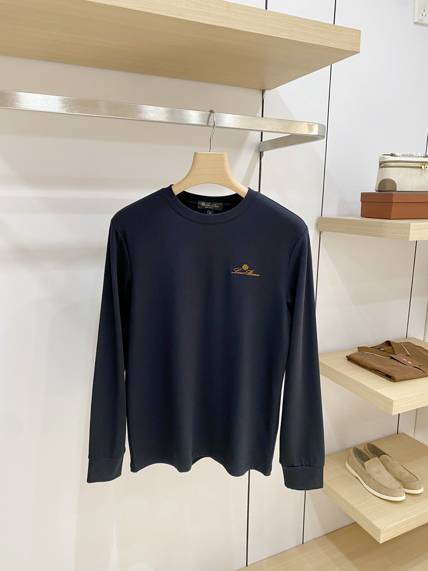 P Lss秋季【新品】新款贸易订单圆领长袖打底衫长袖T恤网红款！上身舒适透气，不僵硬，整体有着丰富的立体感，品质出口订单
