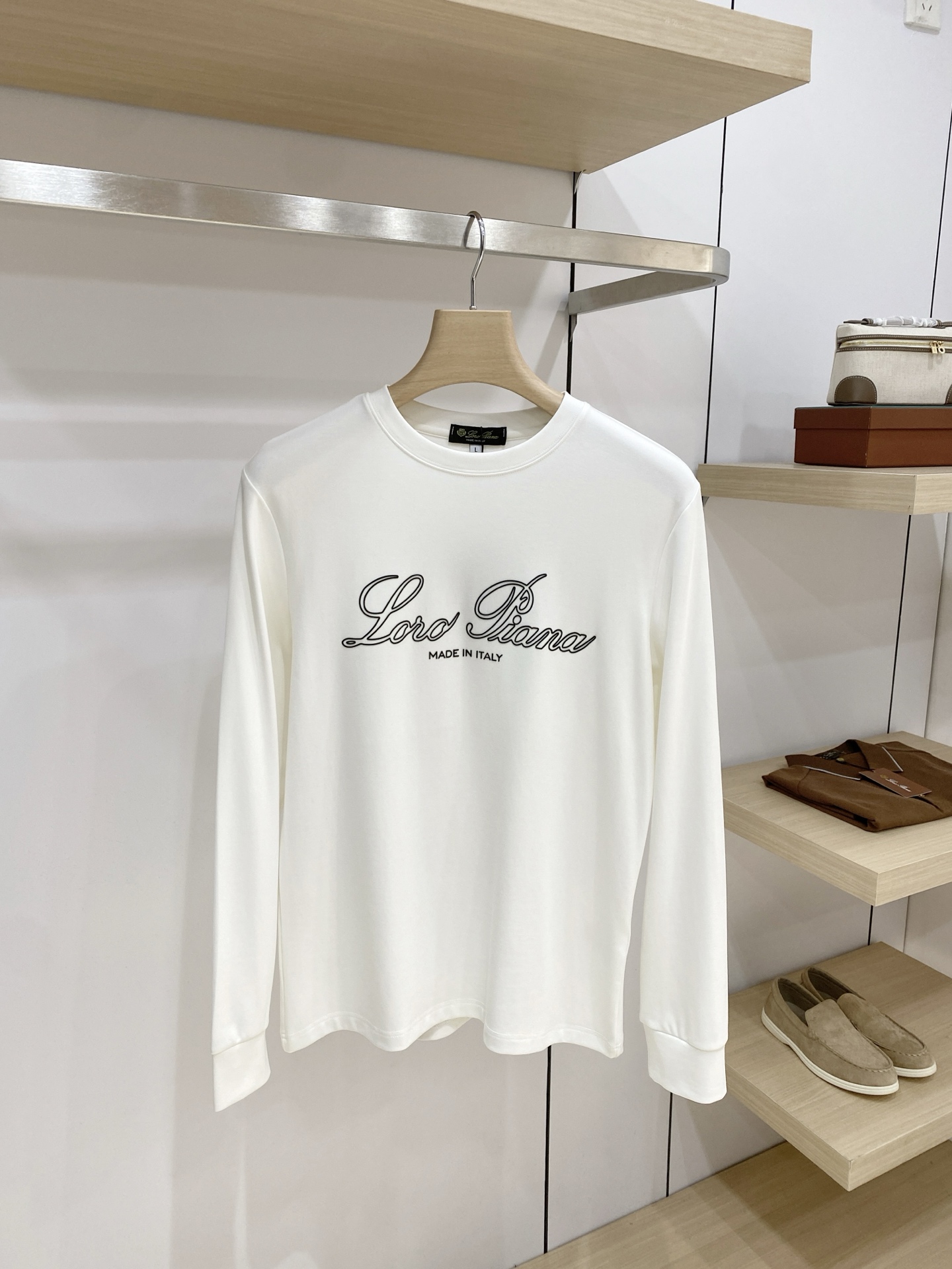 P Lss秋季【新品】新款贸易订单圆领长袖打底衫长袖T恤网红款！上身舒适透气，不僵硬，整体有着丰富的立体感，品质出口订单
