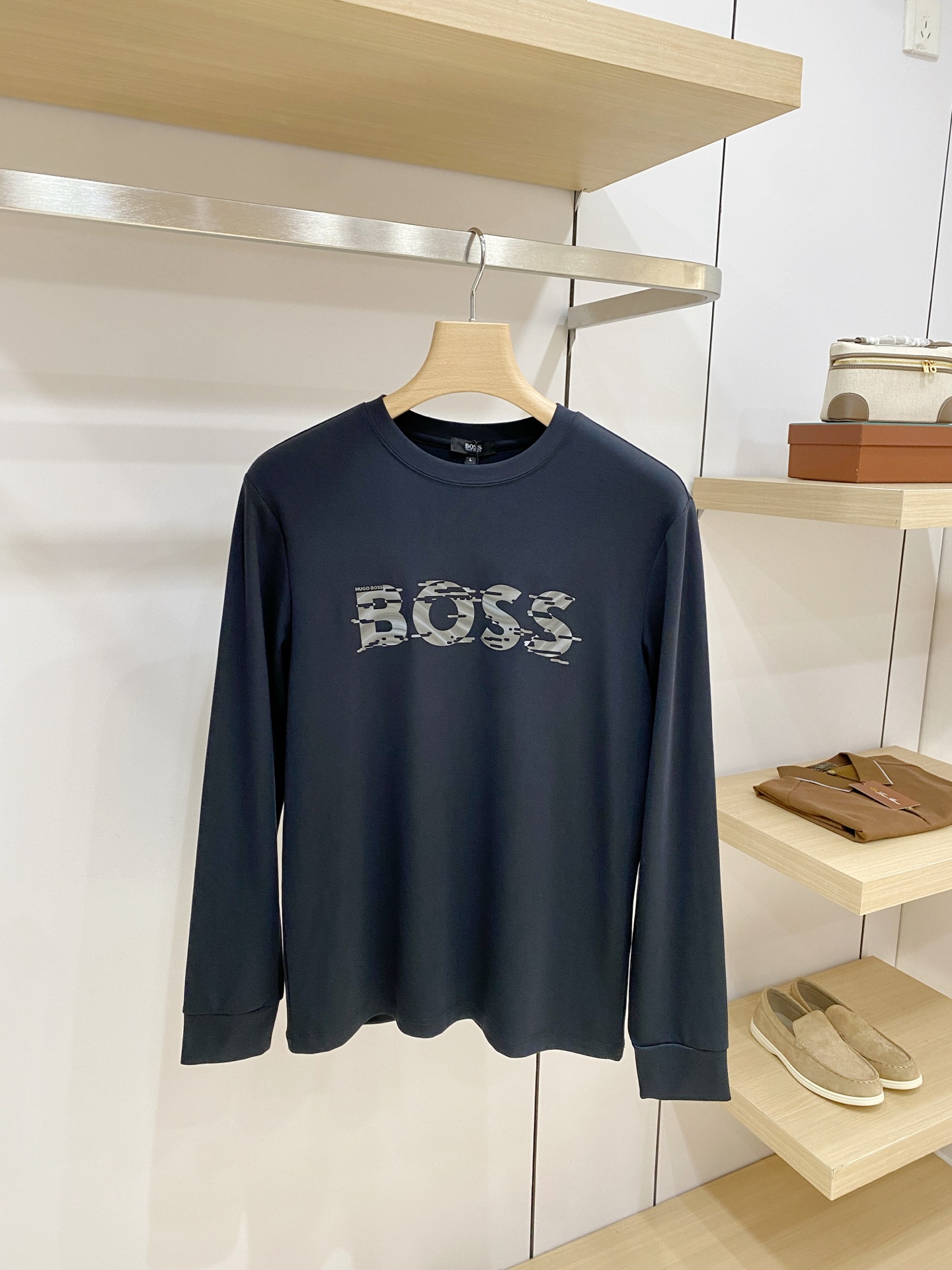 PBoss26ss秋季【新品】新款贸易订单圆领长袖打底衫长袖T恤网红款！上身舒适透气，不僵硬，整体有着丰富的立体感，品质