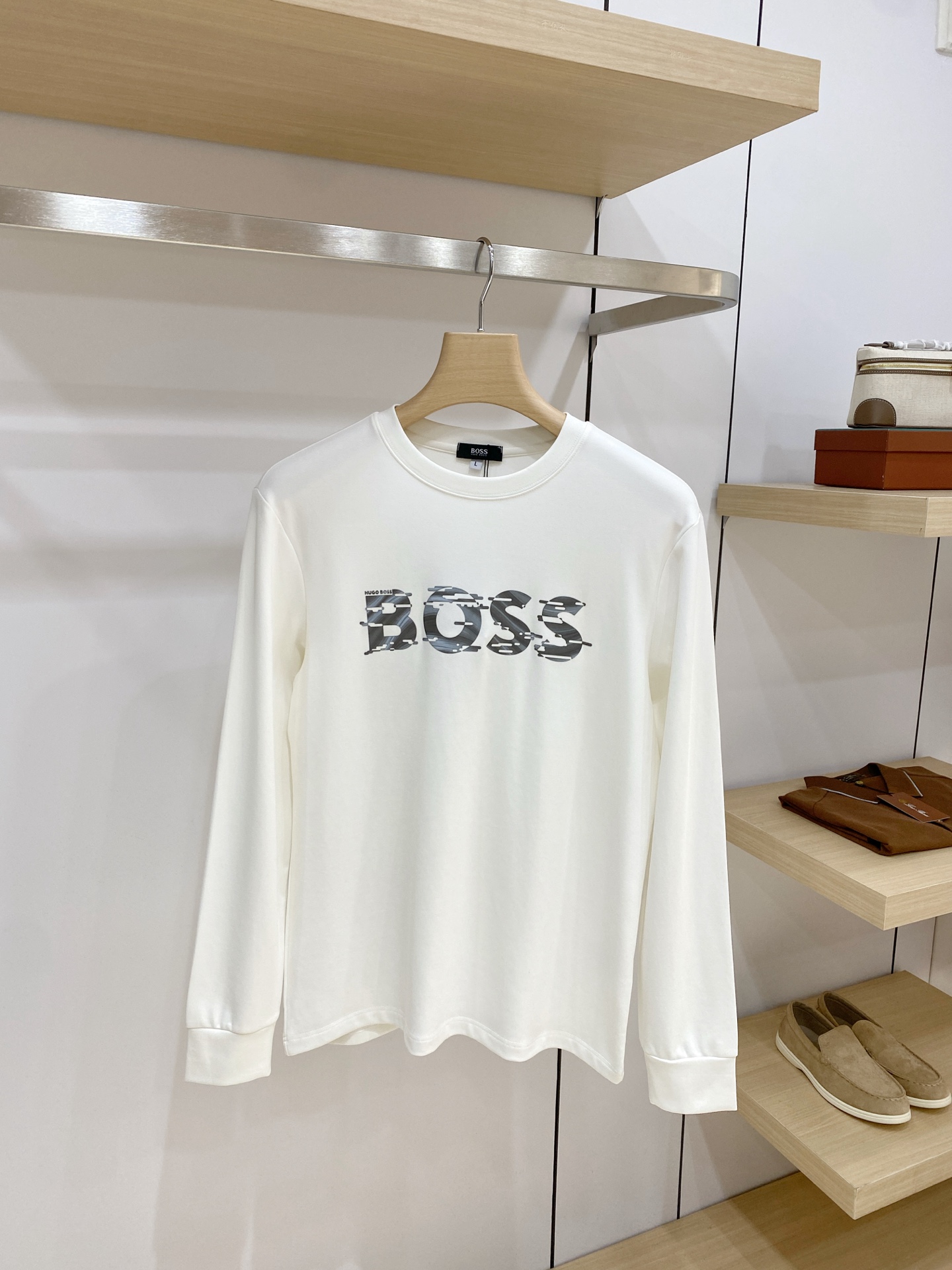 PBoss26ss秋季【新品】新款贸易订单圆领长袖打底衫长袖T恤网红款！上身舒适透气，不僵硬，整体有着丰富的立体感，品质
