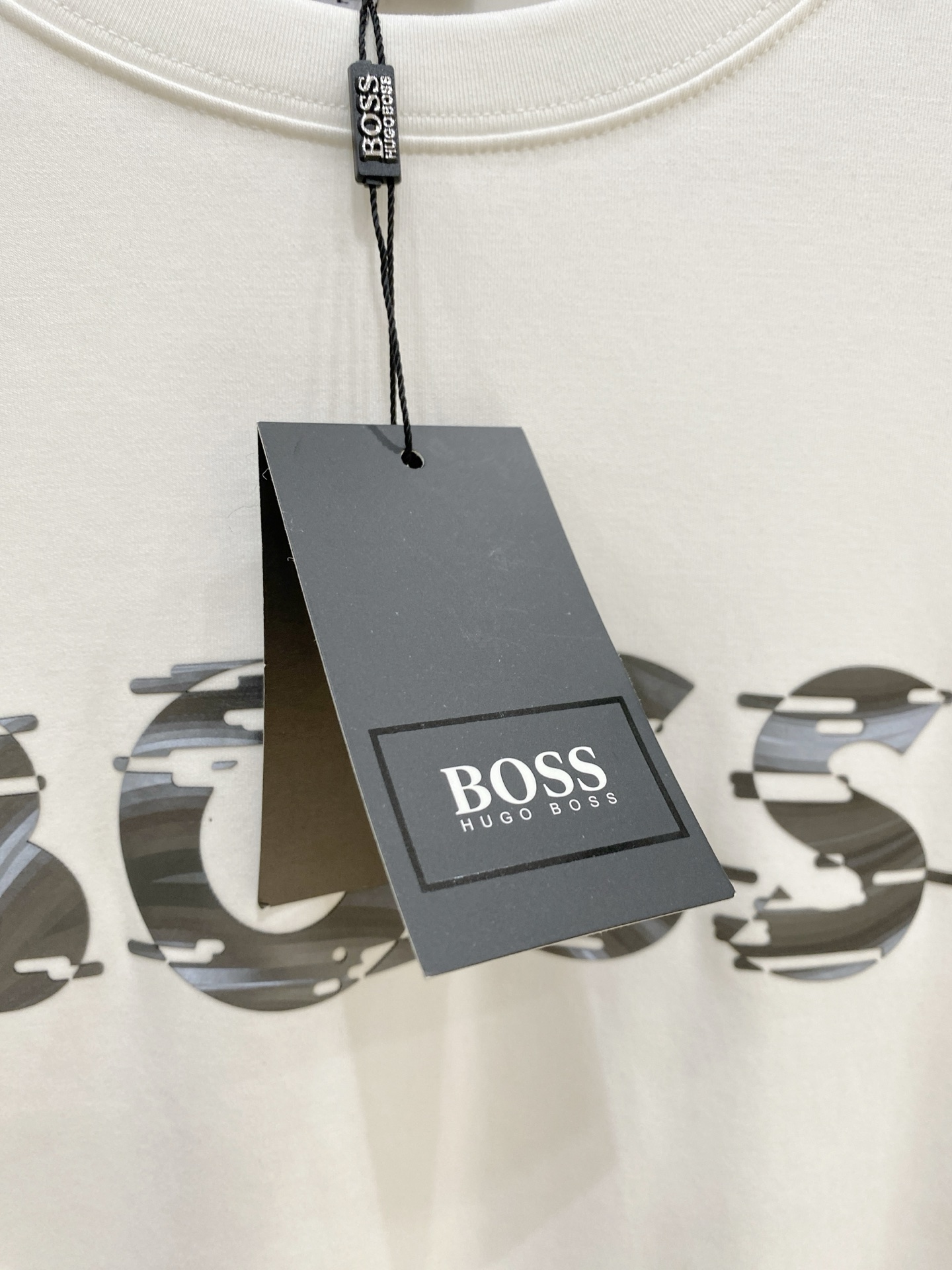 PBoss26ss秋季【新品】新款贸易订单圆领长袖打底衫长袖T恤网红款！上身舒适透气，不僵硬，整体有着丰富的立体感，品质