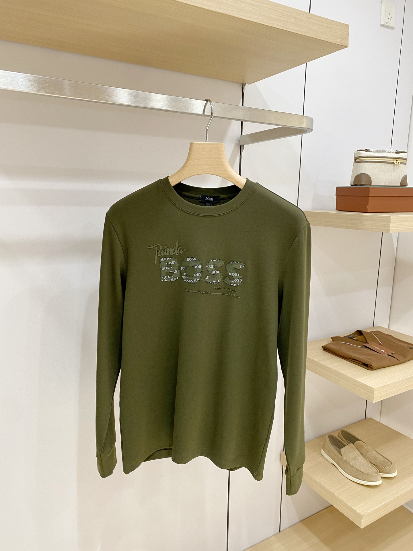 P Boss26ss秋季【新品】新款贸易订单圆领长袖打底衫长袖T恤网红款！上身舒适透气，不僵硬，整体有着丰富的立体感，品