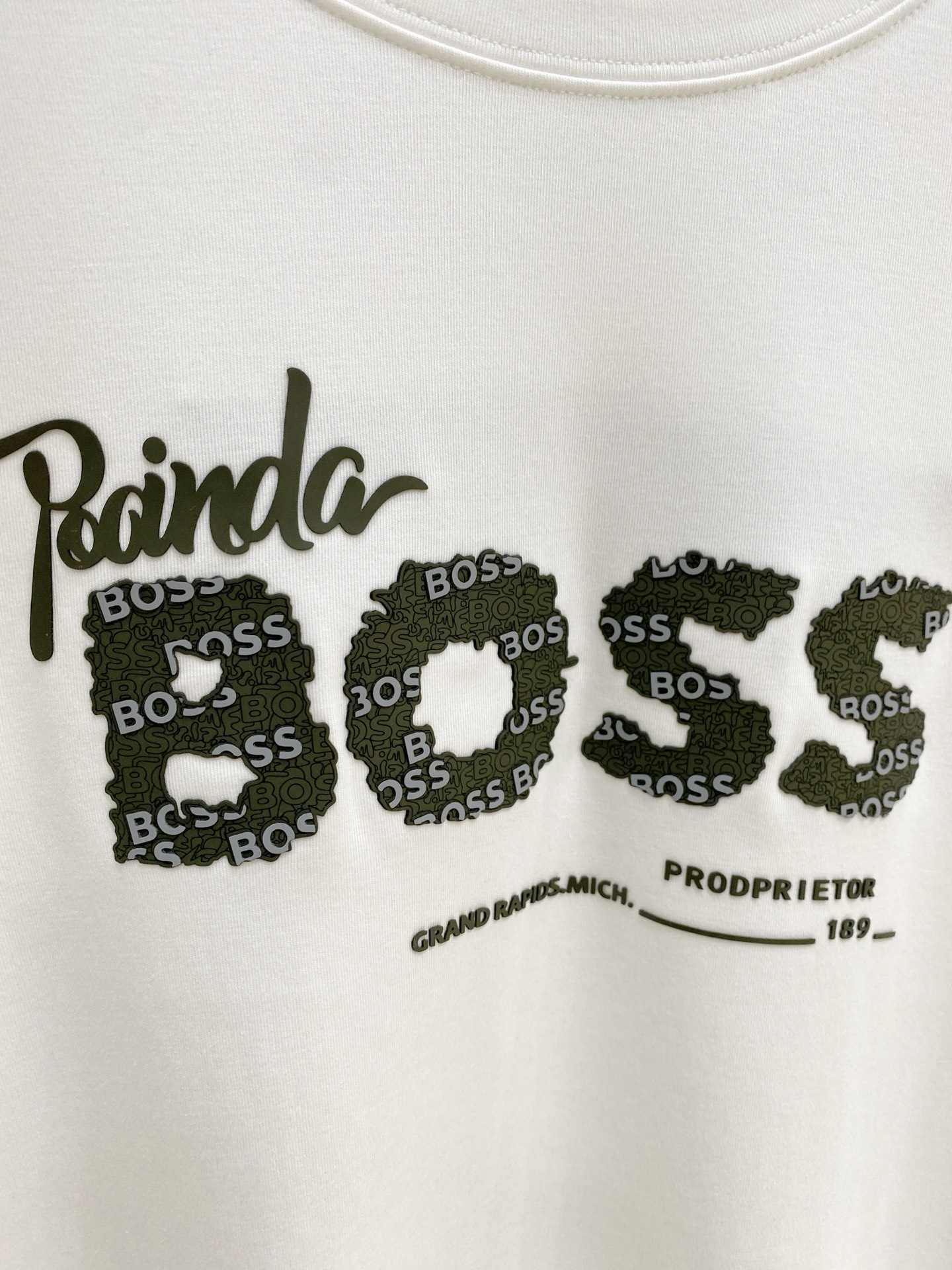 P Boss26ss秋季【新品】新款贸易订单圆领长袖打底衫长袖T恤网红款！上身舒适透气，不僵硬，整体有着丰富的立体感，品