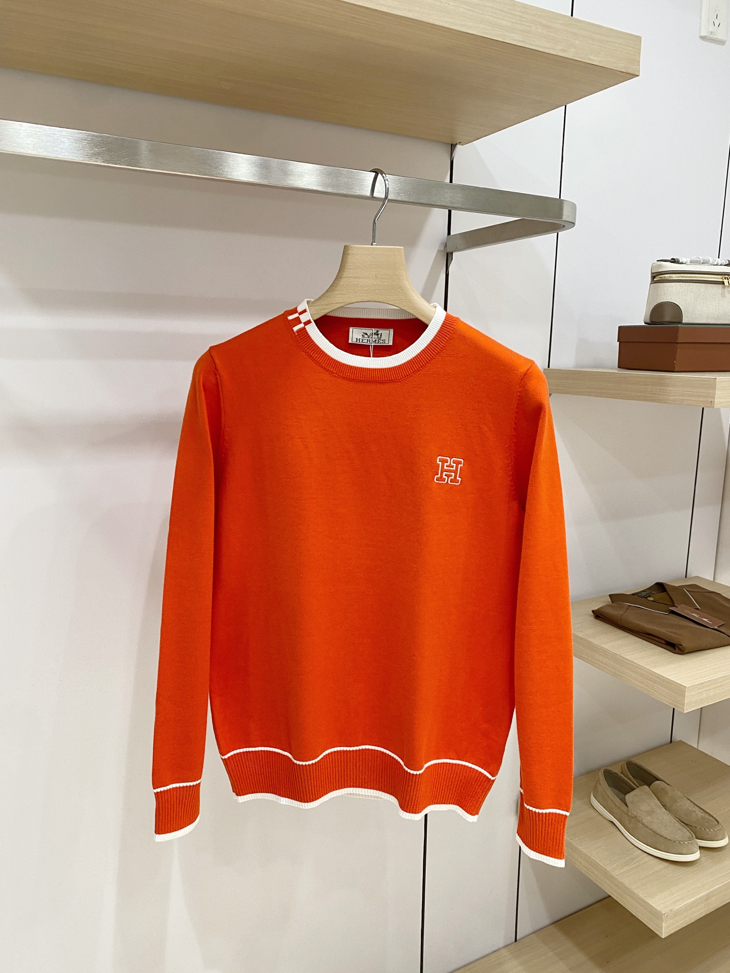 2026 . . Logo . . . . . . . . . . HOLD ​ :M-3XL Hermes Novità Maglia Maglione