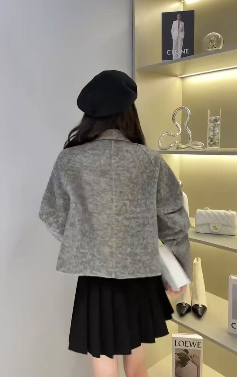 High-End Women’s Outfits: Quality, Fragrance, Colors, Sizes, and Materials - 图片 3