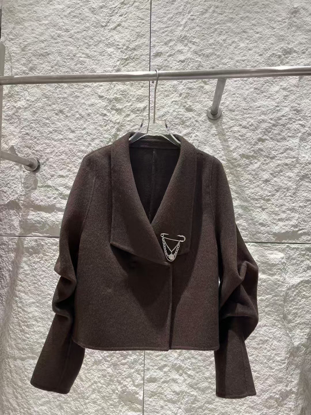 High-End Women’s Outfits: Quality, Fragrance, Colors, Sizes, and Materials - 图片 8