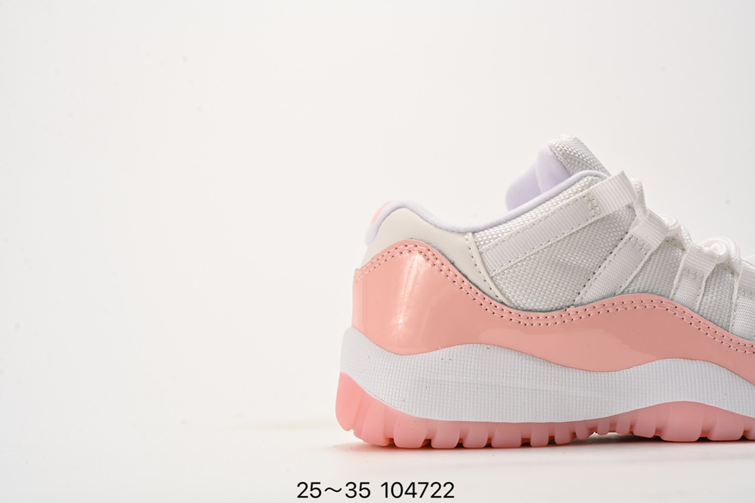 图片[2]-童鞋耐克 Nike AIR JORDAN Air Jordan 11 Cmft Low 官方同步上架 实战篮球鞋 实拍首发 穿上 Air Jordan11 MFT LOW男子运动鞋,畅享舒适感受,彰显经典风范。该低帮鞋款的设计灵感源自著名的 Air Jordan11运动鞋,匠心混搭柔软而立体的 Cushion泡绵和弹性十足的 Zoom Air缓震配置。漆皮鞋面赋予鞋款如AJ11一般的光泽外观。 尺码：25～35 货号：CZ0905 102-选品中心