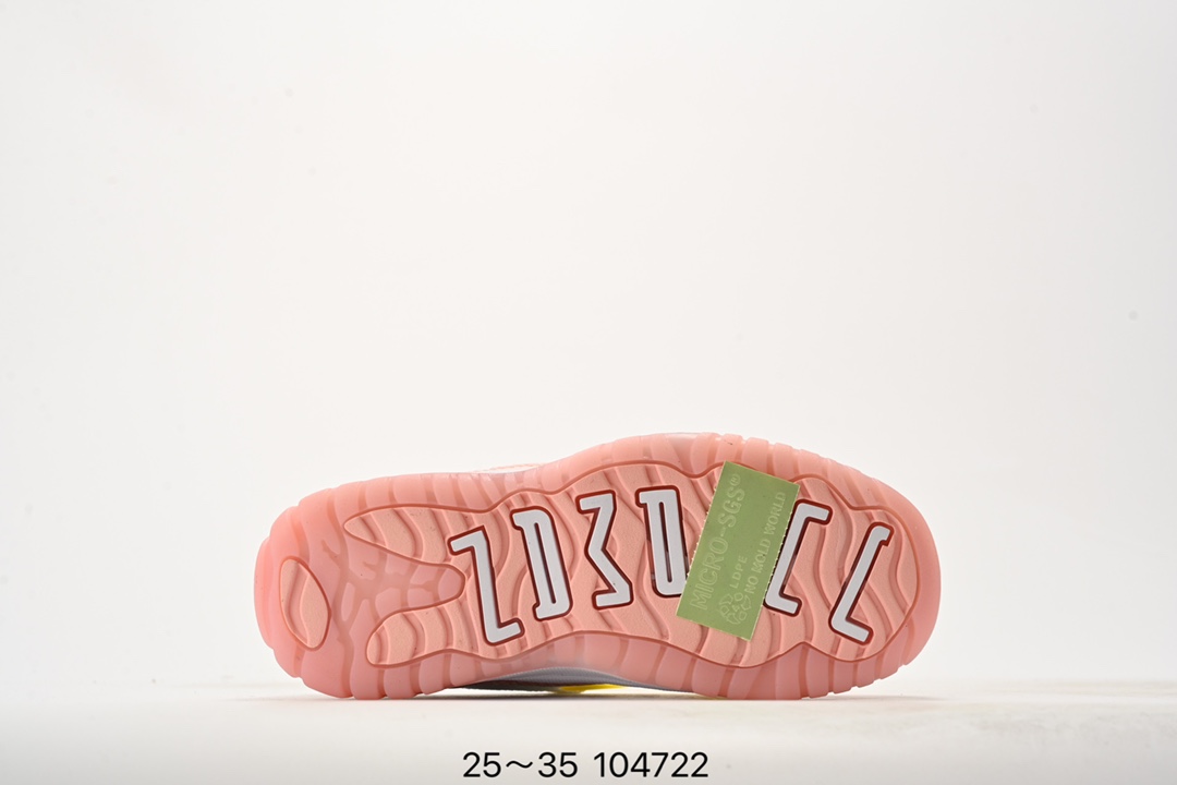 图片[6]-童鞋耐克 Nike AIR JORDAN Air Jordan 11 Cmft Low 官方同步上架 实战篮球鞋 实拍首发 穿上 Air Jordan11 MFT LOW男子运动鞋,畅享舒适感受,彰显经典风范。该低帮鞋款的设计灵感源自著名的 Air Jordan11运动鞋,匠心混搭柔软而立体的 Cushion泡绵和弹性十足的 Zoom Air缓震配置。漆皮鞋面赋予鞋款如AJ11一般的光泽外观。 尺码：25～35 货号：CZ0905 102-选品中心