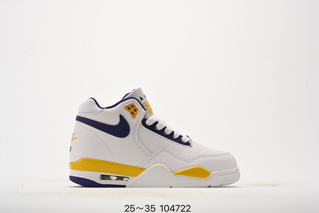 乔丹 Flight 系列气垫篮球鞋25-35 Air Flight Legacy 鞋底采用了与 Air Jordan 4、Air Flight 89 同款，令整体轮廓与这两款经典球鞋颇为相似。后跟的 Nike Air 刺绣也极具复古 OG 风格。-选品中心
