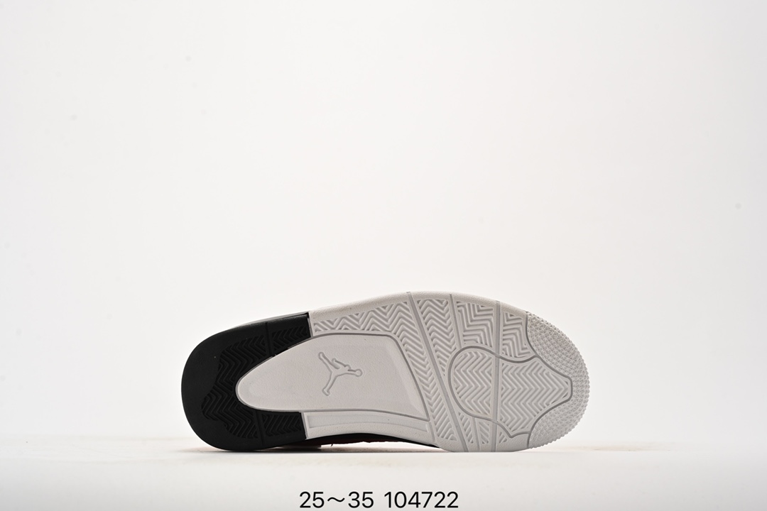 图片[6]-乔丹 Flight 系列气垫篮球鞋25-35 Air Flight Legacy 鞋底采用了与 Air Jordan 4、Air Flight 89 同款，令整体轮廓与这两款经典球鞋颇为相似。后跟的 Nike Air 刺绣也极具复古 OG 风格-选品中心