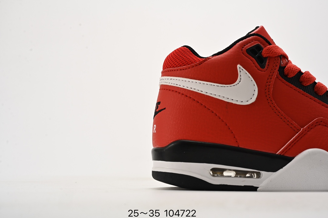 图片[2]-乔丹 Flight 系列气垫篮球鞋25-35 Air Flight Legacy 鞋底采用了与 Air Jordan 4、Air Flight 89 同款，令整体轮廓与这两款经典球鞋颇为相似。后跟的 Nike Air 刺绣也极具复古 OG 风格-选品中心