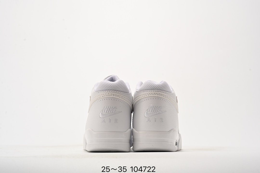 图片[7]-乔丹 Flight 系列气垫篮球鞋25-35 Air Flight Legacy 鞋底采用了与 Air Jordan 4、Air Flight 89 同款，令整体轮廓与这两款经典球鞋颇为相似。后跟的 Nike Air 刺绣也极具复古 OG 风格-选品中心