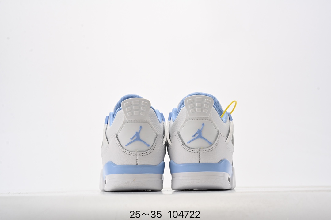 图片[7]-童鞋Nike Air Jordan 4 Retro Se 迈克尔·乔丹AJ4代中帮复古休闲运动文化篮球鞋 将登场的不是白水泥配色，而是一款极其相似的新品。此番，这款鞋子终于迎来发售消息。这款鞋子可以称为绝佳颜值，鞋身以大面积白色呈现，营造简约的视觉氛围。蓝色鞋带孔与中底白蓝，搭配上鞋舌的绿色 Logo，进一步拉升视觉表现。 货号：308497-115 尺码：25～35-选品中心