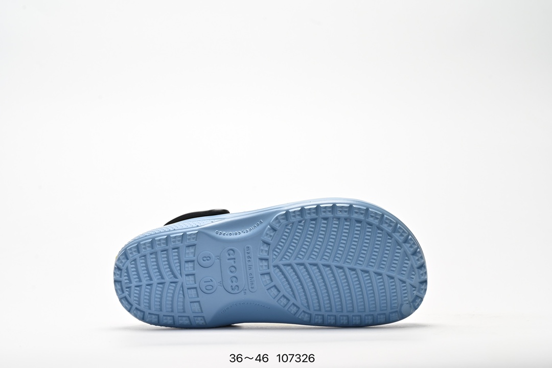 💰170
卡骆驰Crocs Echo Clog沙滩室内外穿搭休闲涉水洞洞鞋凉拖鞋 

码数：36 37 38 39 40 41 42 43 44 45 46
编号：107326
