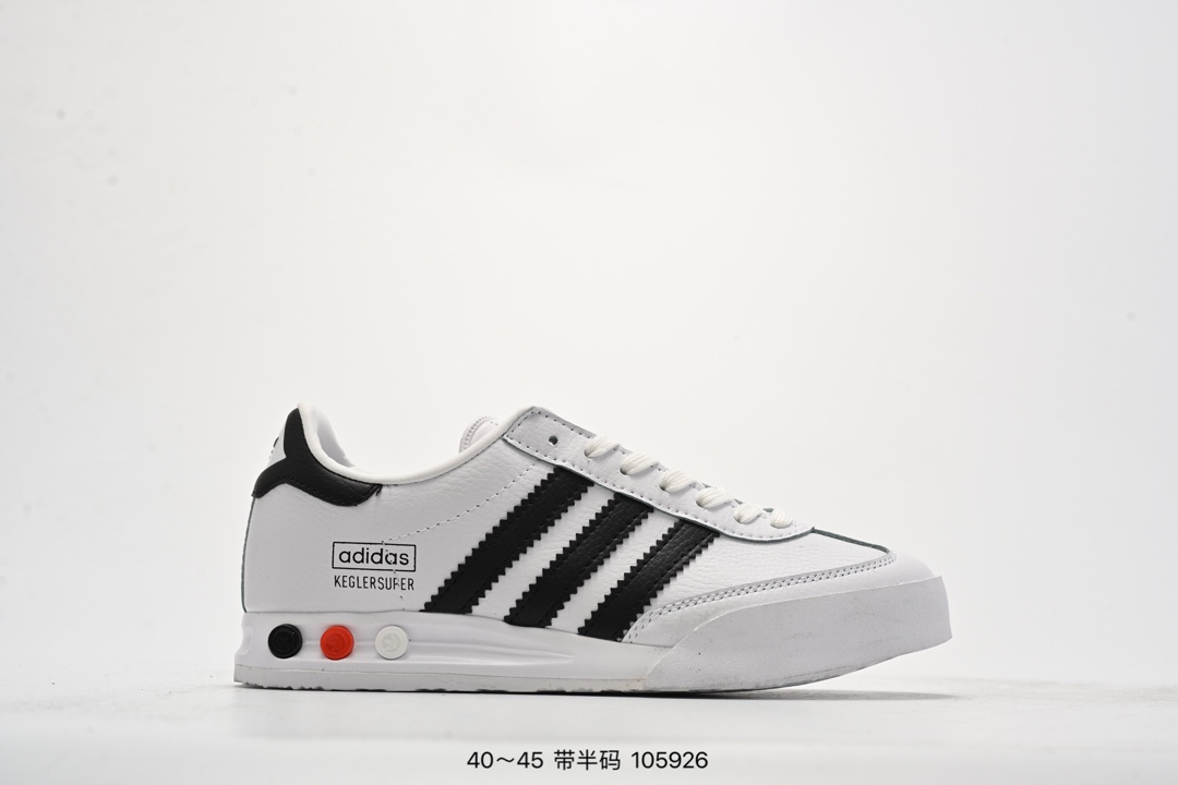 集合图💰170
阿迪达斯 Adidas Originals 80年代保龄球鞋升格经典鞋款 Kegler Super 回归！德训鞋 时尚复古运动板鞋。此番两个单位就决定回归原点，采用鞋款的 OG 配色：保留了 Kegler Super 的 peg 缓震系统，鞋底前方以麂皮包裹，呈现出强烈复古感。Kegler鞋款诞生于80年代,后跟含舒适的可拆卸装饰扣。这款经典鞋,采用舒适皮革鞋面,搭配别致的鞋头结构。• 系带设计• 皮革鞋面,鞋头结构别致• 橡胶外底；合成衬里• 后跟含可拆卸装饰扣。

货号：F36915
尺码：40-45
编码：105926