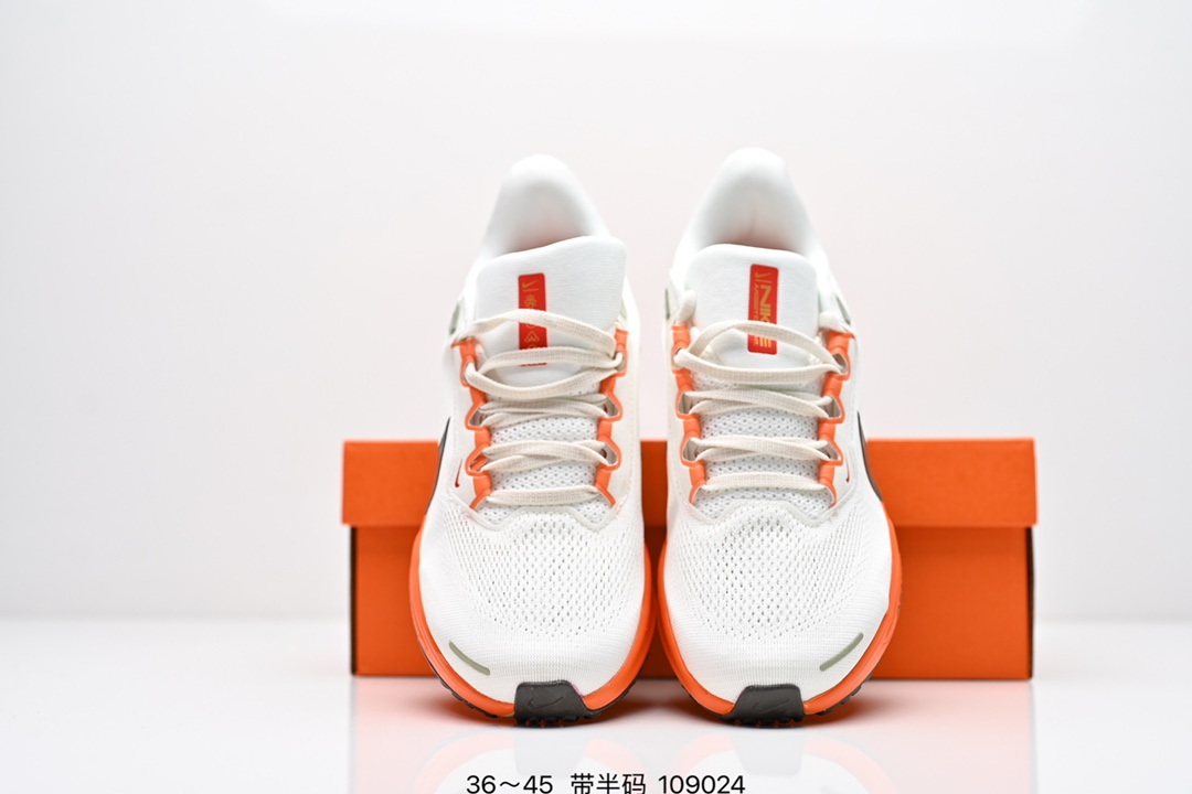 集合图💰160
Nike「飞马新鞋」触感柔软，质感升级！随着“耐克「蓝图」系列”在巴黎的盛大发布，全新一代 登月41代 Nike Pegasus 41也正式登场啦！Nike Pegasus 41采用了全掌ReactX泡绵中底，前掌和后跟还配备了Air Zoom气垫单元，据说跑起来更快更舒适哦！这次最大的升级点，就是飞马系列首次引入了ReactX泡绵，听说相比React泡绵，能量回馈提升了整整13%哦！
货号：FD2722
编码：109024