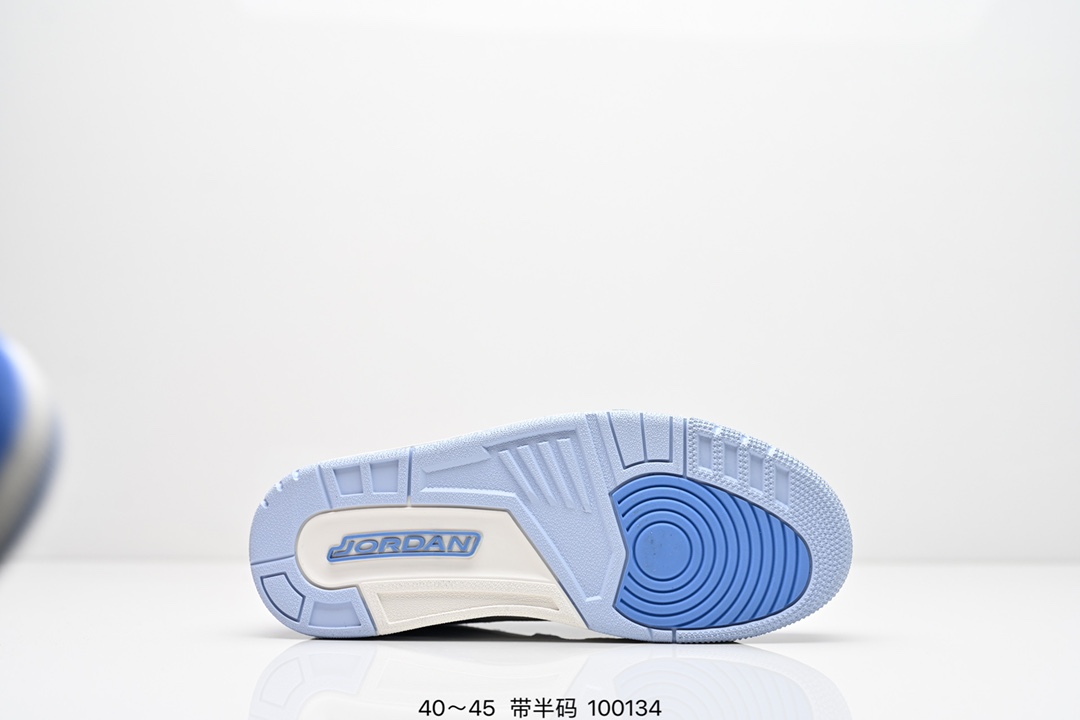 💰210
Air Jordan Legacy 312 高帮 AJ312 乔丹312代 aj312 乔312 高邦 白粉 乔丹篮球鞋系列 号称 “最强三合一” 的 Jordan Legacy 312,自然有着杂交结合的设计,它的名字就展现出它所包含的鞋款元素,312 分别对应了 Air Jordan 3、Air Jordan 1 和 Air Trainer 2,将这三双经典又有不俗人气的鞋款融合,“最强三合一” 的名称由此得来!货号:AV3922-101/013/157/102 DR8486-101DO7441-401 DQ5347-141 AT4040-106尺码:如图所示
编码:100134