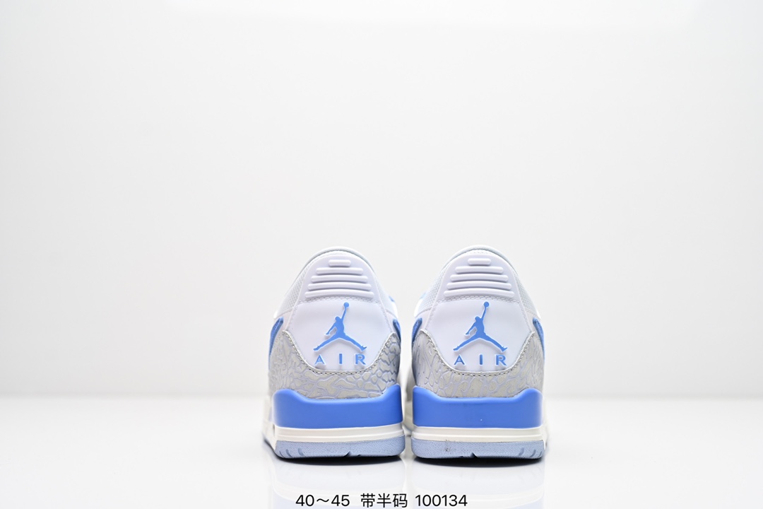 💰210
Air Jordan Legacy 312 高帮 AJ312 乔丹312代 aj312 乔312 高邦 白粉 乔丹篮球鞋系列 号称 “最强三合一” 的 Jordan Legacy 312,自然有着杂交结合的设计,它的名字就展现出它所包含的鞋款元素,312 分别对应了 Air Jordan 3、Air Jordan 1 和 Air Trainer 2,将这三双经典又有不俗人气的鞋款融合,“最强三合一” 的名称由此得来!货号:AV3922-101/013/157/102 DR8486-101DO7441-401 DQ5347-141 AT4040-106尺码:如图所示
编码:100134