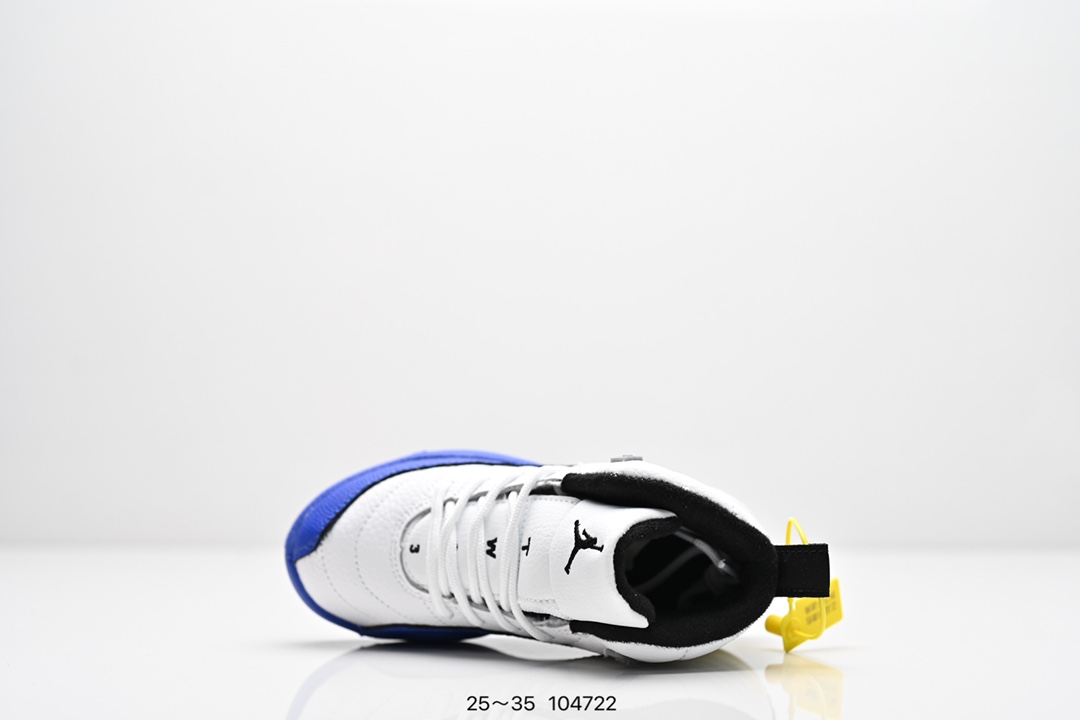 图片[4]-童鞋耐克 AJ 乔丹12代 Nike Air Jordan 12 Retro 篮球鞋复刻男子运动鞋 重现设计师汀克·哈特菲尔德广受赞誉的 1996 年鞋款设计，后者率先将 Zoom Air 缓震配置引入经典系列。鞋面采用优质材料，打造当季潮流风范。 优质材质组合鞋面，实现出色耐穿性 泡绵中底搭载全掌型 Zoom Air 缓震配置，塑就出众回弹的缓震效果 碳纤维稳定片 橡胶外底 货号：CT8013 尺码：童鞋-选品中心