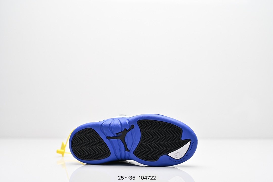 图片[6]-童鞋耐克 AJ 乔丹12代 Nike Air Jordan 12 Retro 篮球鞋复刻男子运动鞋 重现设计师汀克·哈特菲尔德广受赞誉的 1996 年鞋款设计，后者率先将 Zoom Air 缓震配置引入经典系列。鞋面采用优质材料，打造当季潮流风范。 优质材质组合鞋面，实现出色耐穿性 泡绵中底搭载全掌型 Zoom Air 缓震配置，塑就出众回弹的缓震效果 碳纤维稳定片 橡胶外底 货号：CT8013 尺码：童鞋-选品中心
