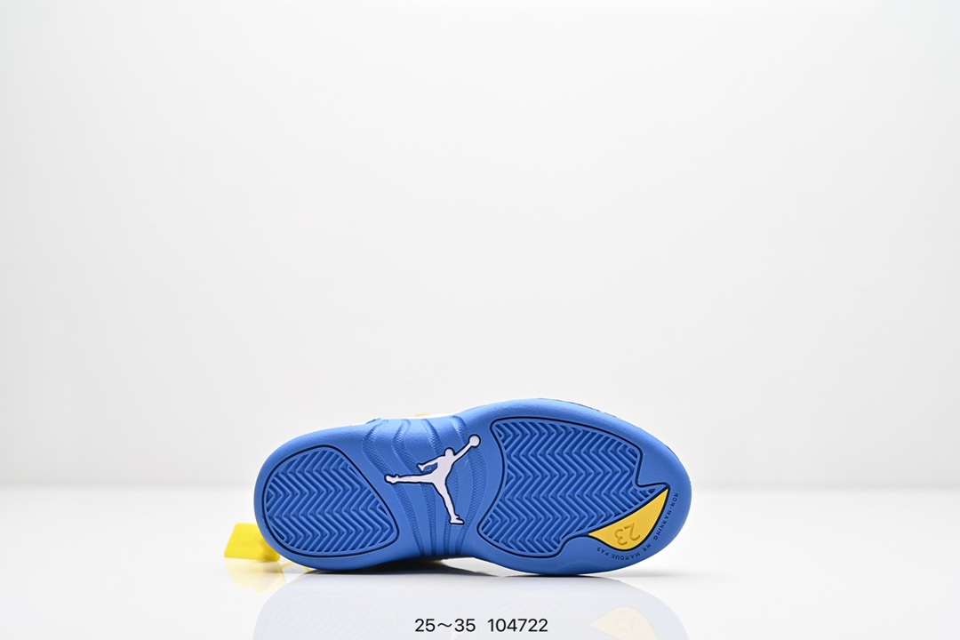 图片[6]-童鞋耐克 AJ 乔丹12代 Nike Air Jordan 12 Retro 篮球鞋复刻男子运动鞋 重现设计师汀克·哈特菲尔德广受赞誉的 1996 年鞋款设计，后者率先将 Zoom Air 缓震配置引入经典系列。鞋面采用优质材料，打造当季潮流风范。 优质材质组合鞋面，实现出色耐穿性 泡绵中底搭载全掌型 Zoom Air 缓震配置，塑就出众回弹的缓震效果 碳纤维稳定片 橡胶外底 货号：CT8013 尺码：童鞋-选品中心