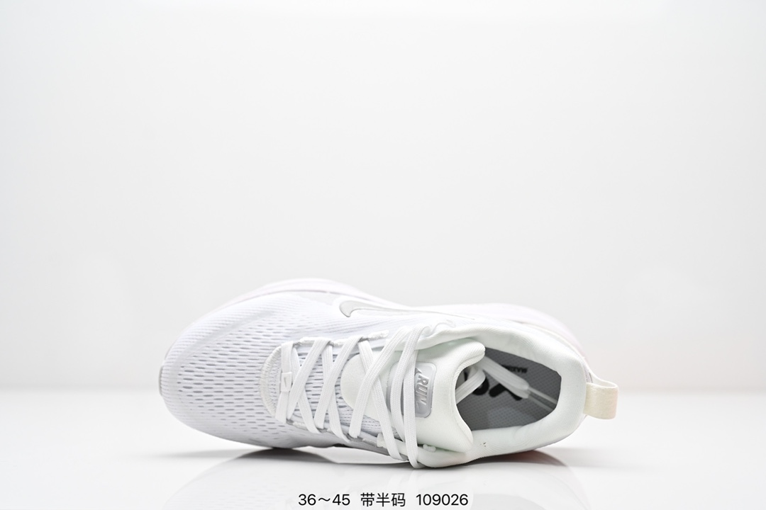💰170
Nike VOMERO 18 耐克 舒适减震防滑 低帮跑步鞋
全掌ReactX泡绵中底 前掌和后跟还配备了Air Zoom气垫单元 据说跑起来更快更舒适哦 这次最大的升级点 首次引入了ReactX泡绵
货号:HM6803-001
尺码:如图
ID:109026