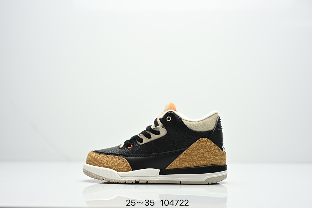 图片[9]-童鞋Air Jordan 3 Retro 复刻白水泥 AJ3 乔丹3代 aj3 乔3 经典复刻白水泥 乔丹篮球鞋系列 鞋身以白色为主调，采用优质皮革材质搭配鞋头及后跟处的经典元素爆裂纹，搭配灰色外底，简约而不失活力，纯色鞋身也很好地渲染了其不凡的质感。至于细节，该鞋款后跟处的Jumpman Logo同样采用黑色打造，鞋口及鞋面则添加了透气孔设计，更适合炎热的夏日。 货号：DN3707-100 尺码：如图所示-选品中心