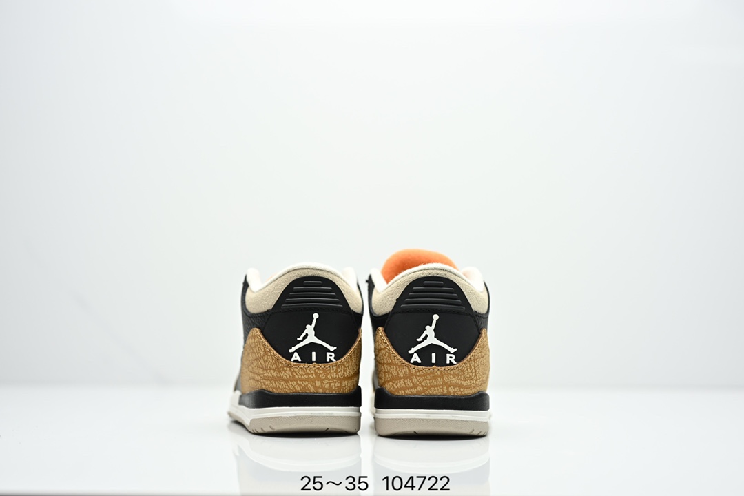 图片[6]-童鞋Air Jordan 3 Retro 复刻白水泥 AJ3 乔丹3代 aj3 乔3 经典复刻白水泥 乔丹篮球鞋系列 鞋身以白色为主调，采用优质皮革材质搭配鞋头及后跟处的经典元素爆裂纹，搭配灰色外底，简约而不失活力，纯色鞋身也很好地渲染了其不凡的质感。至于细节，该鞋款后跟处的Jumpman Logo同样采用黑色打造，鞋口及鞋面则添加了透气孔设计，更适合炎热的夏日。 货号：DN3707-100 尺码：如图所示-选品中心