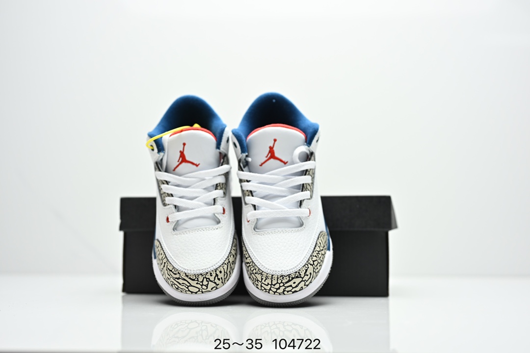 图片[7]-童鞋Air Jordan 3 Retro 复刻白水泥 AJ3 乔丹3代 aj3 乔3 经典复刻白水泥 乔丹篮球鞋系列 鞋身以白色为主调，采用优质皮革材质搭配鞋头及后跟处的经典元素爆裂纹，搭配灰色外底，简约而不失活力，纯色鞋身也很好地渲染了其不凡的质感。至于细节，该鞋款后跟处的Jumpman Logo同样采用黑色打造，鞋口及鞋面则添加了透气孔设计，更适合炎热的夏日。 货号：DN3707-100 尺码：如图所示-选品中心