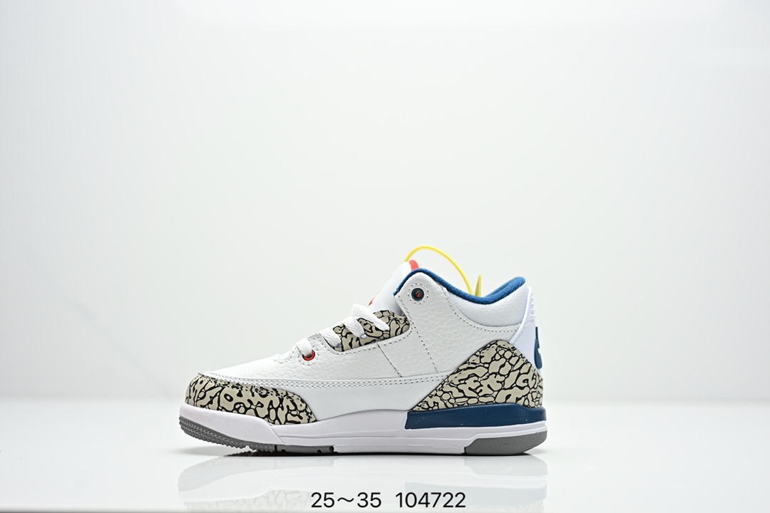 图片[2]-童鞋Air Jordan 3 Retro 复刻白水泥 AJ3 乔丹3代 aj3 乔3 经典复刻白水泥 乔丹篮球鞋系列 鞋身以白色为主调，采用优质皮革材质搭配鞋头及后跟处的经典元素爆裂纹，搭配灰色外底，简约而不失活力，纯色鞋身也很好地渲染了其不凡的质感。至于细节，该鞋款后跟处的Jumpman Logo同样采用黑色打造，鞋口及鞋面则添加了透气孔设计，更适合炎热的夏日。 货号：DN3707-100 尺码：如图所示-选品中心