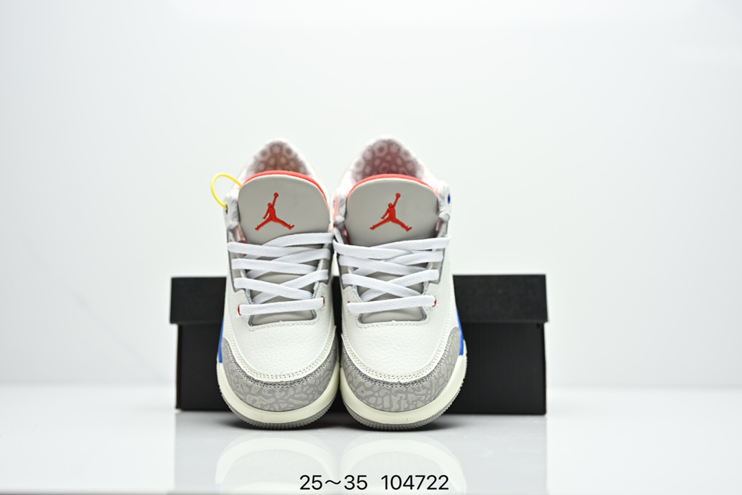 图片[7]-童鞋Air Jordan 3 Retro 复刻白水泥 AJ3 乔丹3代 aj3 乔3 经典复刻白水泥 乔丹篮球鞋系列 鞋身以白色为主调，采用优质皮革材质搭配鞋头及后跟处的经典元素爆裂纹，搭配灰色外底，简约而不失活力，纯色鞋身也很好地渲染了其不凡的质感。至于细节，该鞋款后跟处的Jumpman Logo同样采用黑色打造，鞋口及鞋面则添加了透气孔设计，更适合炎热的夏日。 货号：DN3707-100 尺码：如图所示-选品中心