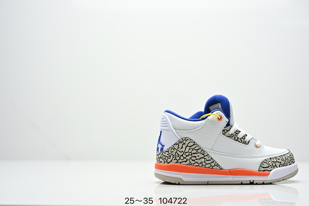 图片[3]-童鞋Air Jordan 3 Retro 复刻白水泥 AJ3 乔丹3代 aj3 乔3 经典复刻白水泥 乔丹篮球鞋系列 鞋身以白色为主调，采用优质皮革材质搭配鞋头及后跟处的经典元素爆裂纹，搭配灰色外底，简约而不失活力，纯色鞋身也很好地渲染了其不凡的质感。至于细节，该鞋款后跟处的Jumpman Logo同样采用黑色打造，鞋口及鞋面则添加了透气孔设计，更适合炎热的夏日。 货号：DN3707-100 尺码：如图所示-选品中心