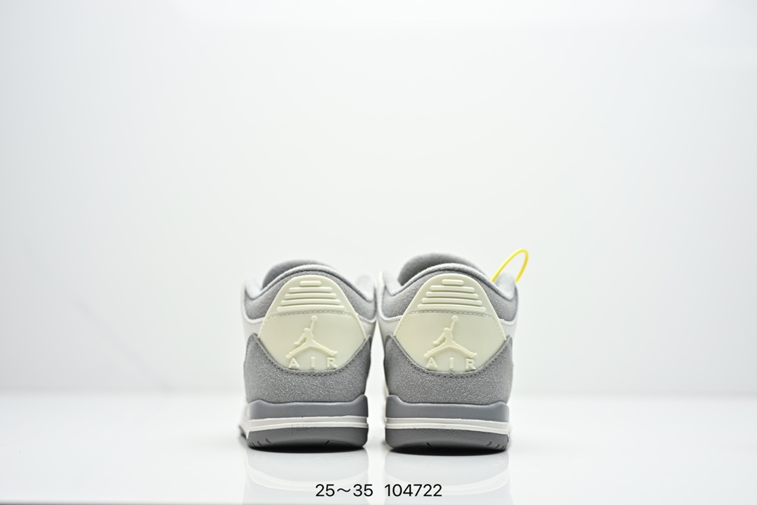 图片[7]-童鞋Air Jordan 3 Retro 复刻白水泥 AJ3 乔丹3代 aj3 乔3 经典复刻白水泥 乔丹篮球鞋系列 鞋身以白色为主调，采用优质皮革材质搭配鞋头及后跟处的经典元素爆裂纹，搭配灰色外底，简约而不失活力，纯色鞋身也很好地渲染了其不凡的质感。至于细节，该鞋款后跟处的Jumpman Logo同样采用黑色打造，鞋口及鞋面则添加了透气孔设计，更适合炎热的夏日。 货号：DN3707-100 尺码：如图所示-选品中心