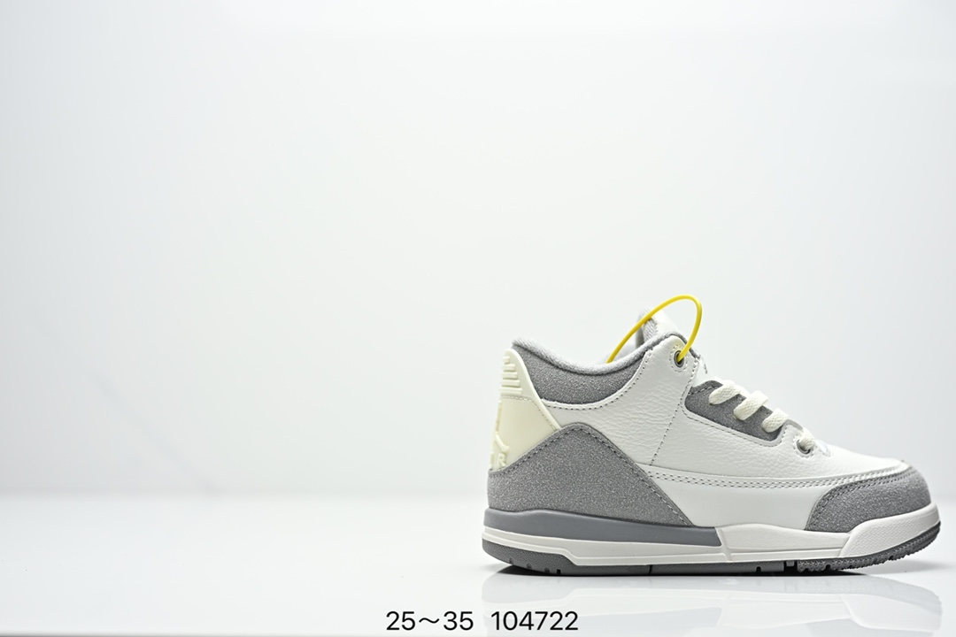 图片[2]-童鞋Air Jordan 3 Retro 复刻白水泥 AJ3 乔丹3代 aj3 乔3 经典复刻白水泥 乔丹篮球鞋系列 鞋身以白色为主调，采用优质皮革材质搭配鞋头及后跟处的经典元素爆裂纹，搭配灰色外底，简约而不失活力，纯色鞋身也很好地渲染了其不凡的质感。至于细节，该鞋款后跟处的Jumpman Logo同样采用黑色打造，鞋口及鞋面则添加了透气孔设计，更适合炎热的夏日。 货号：DN3707-100 尺码：如图所示-选品中心