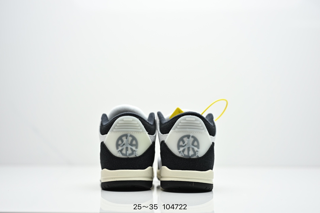 图片[7]-童鞋Air Jordan 3 Retro 复刻白水泥 AJ3 乔丹3代 aj3 乔3 经典复刻白水泥 乔丹篮球鞋系列 鞋身以白色为主调，采用优质皮革材质搭配鞋头及后跟处的经典元素爆裂纹，搭配灰色外底，简约而不失活力，纯色鞋身也很好地渲染了其不凡的质感。至于细节，该鞋款后跟处的Jumpman Logo同样采用黑色打造，鞋口及鞋面则添加了透气孔设计，更适合炎热的夏日。 货号：DN3707-100 尺码：如图所示-选品中心