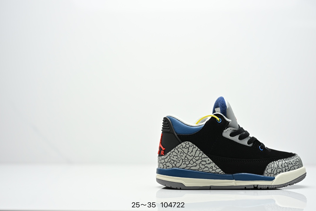 图片[2]-童鞋Air Jordan 3 Retro 复刻白水泥 AJ3 乔丹3代 aj3 乔3 经典复刻白水泥 乔丹篮球鞋系列 鞋身以白色为主调，采用优质皮革材质搭配鞋头及后跟处的经典元素爆裂纹，搭配灰色外底，简约而不失活力，纯色鞋身也很好地渲染了其不凡的质感。至于细节，该鞋款后跟处的Jumpman Logo同样采用黑色打造，鞋口及鞋面则添加了透气孔设计，更适合炎热的夏日。 货号：DN3707-100 尺码：如图所示-选品中心