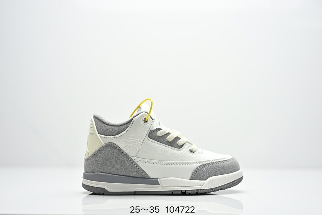 图片[5]-集合图 童鞋Air Jordan 3 Retro 复刻白水泥 AJ3 乔丹3代 aj3 乔3 经典复刻白水泥 乔丹篮球鞋系列 鞋身以白色为主调，采用优质皮革材质搭配鞋头及后跟处的经典元素爆裂纹，搭配灰色外底，简约而不失活力，纯色鞋身也很好地渲染了其不凡的质感。至于细节，该鞋款后跟处的Jumpman Logo同样采用黑色打造，鞋口及鞋面则添加了透气孔设计，更适合炎热的夏日。 货号：DN3707-100 尺码：如图所示-选品中心