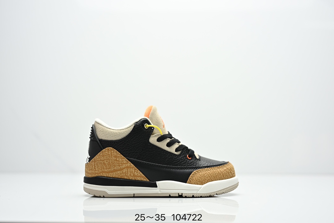 图片[5]-集合图 童鞋Air Jordan 3 Retro 复刻白水泥 AJ3 乔丹3代 aj3 乔3 经典复刻白水泥 乔丹篮球鞋系列 鞋身以白色为主调，采用优质皮革材质搭配鞋头及后跟处的经典元素爆裂纹，搭配灰色外底，简约而不失活力，纯色鞋身也很好地渲染了其不凡的质感。至于细节，该鞋款后跟处的Jumpman Logo同样采用黑色打造，鞋口及鞋面则添加了透气孔设计，更适合炎热的夏日。 货号：DN3707-100 尺码：如图所示-选品中心