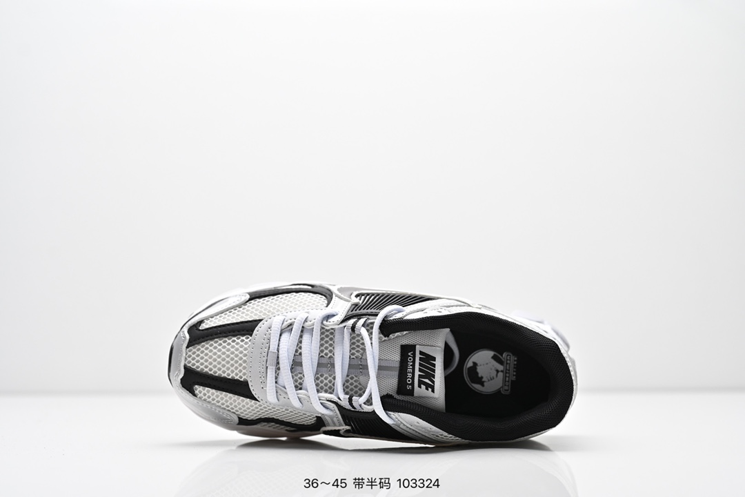 💰160
公司级✅耐克Nike Zoom Vomero 5
马拉松复古跑五代休闲运动慢跑鞋
采用环保纤维革饰片组合网眼布鞋面材质 升级正确后跟TPU加固 耐弯折热塑框架支撑鞋身 中底搭载EVA轻量缓震
货号:FD9919-001
码数:36 36.5 37.5 38 38.5 39 40 40.5 41 42 42.5 43 44 45
编号：103324