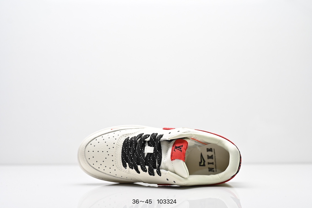 💰160
公司级✅NIKE COURT VISION LO联名 低帮百搭 透气休闲运动板鞋 
兼顾舒适脚感和出众风范 演绎匠心之作 结构性的支撑贴合感结合复古篮球设计 
电绣工艺 皮料切割干净无任何毛边 细节完美
货号:FD5188-103
尺码:36-45
编号：103324