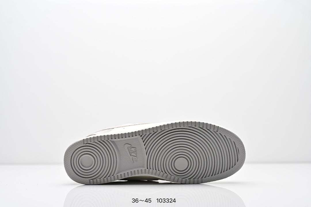 💰160
公司级✅NIKE COURT VISION LO联名 低帮百搭 透气休闲运动板鞋 
兼顾舒适脚感和出众风范 演绎匠心之作 结构性的支撑贴合感结合复古篮球设计 
电绣工艺 皮料切割干净无任何毛边 细节完美
货号:FD5188-103
尺码:36-45
编号：103324