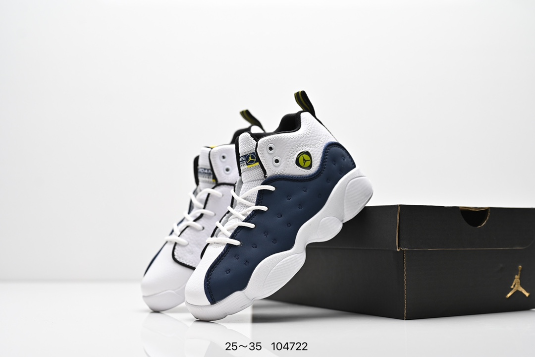 图片[9]-童鞋耐克 AJ 乔丹13代 Nike Air Jordan 13 Retro 篮球鞋复刻男子运动鞋 重现设计师汀克·哈特菲尔德广受赞誉的 1996 年鞋款设计，后者率先将 Zoom Air 缓震配置引入经典系列。鞋面采用优质材料，打造当季潮流风范。 优质材质组合鞋面，实现出色耐穿性 泡绵中底搭载全掌型 Zoom Air 缓震配置，塑就出众回弹的缓震效果 碳纤维稳定片 橡胶外底 货号：820276 001 尺码：童鞋-选品中心